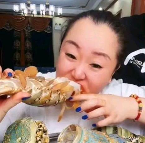 胖姐娱乐吃瓜
